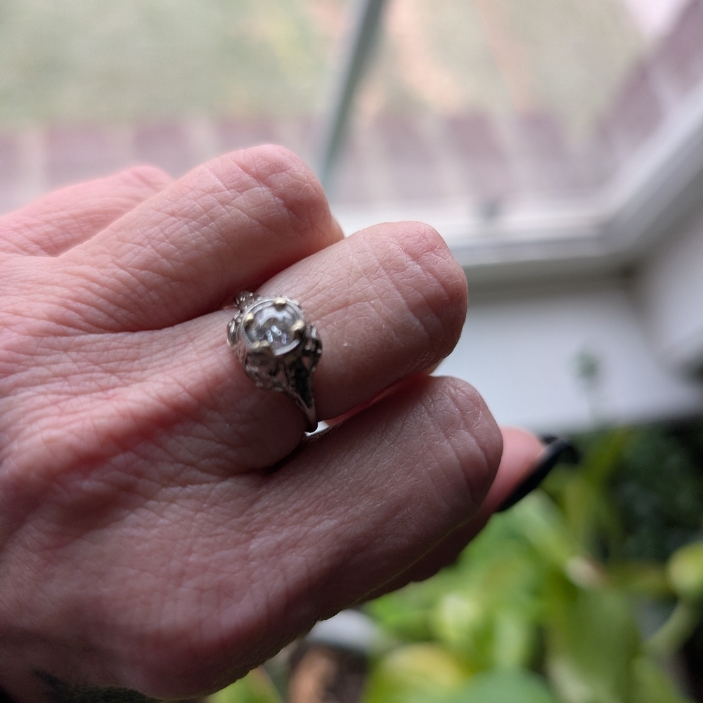 Art Deco Diamond 18 Carat Gold Engagement Ring